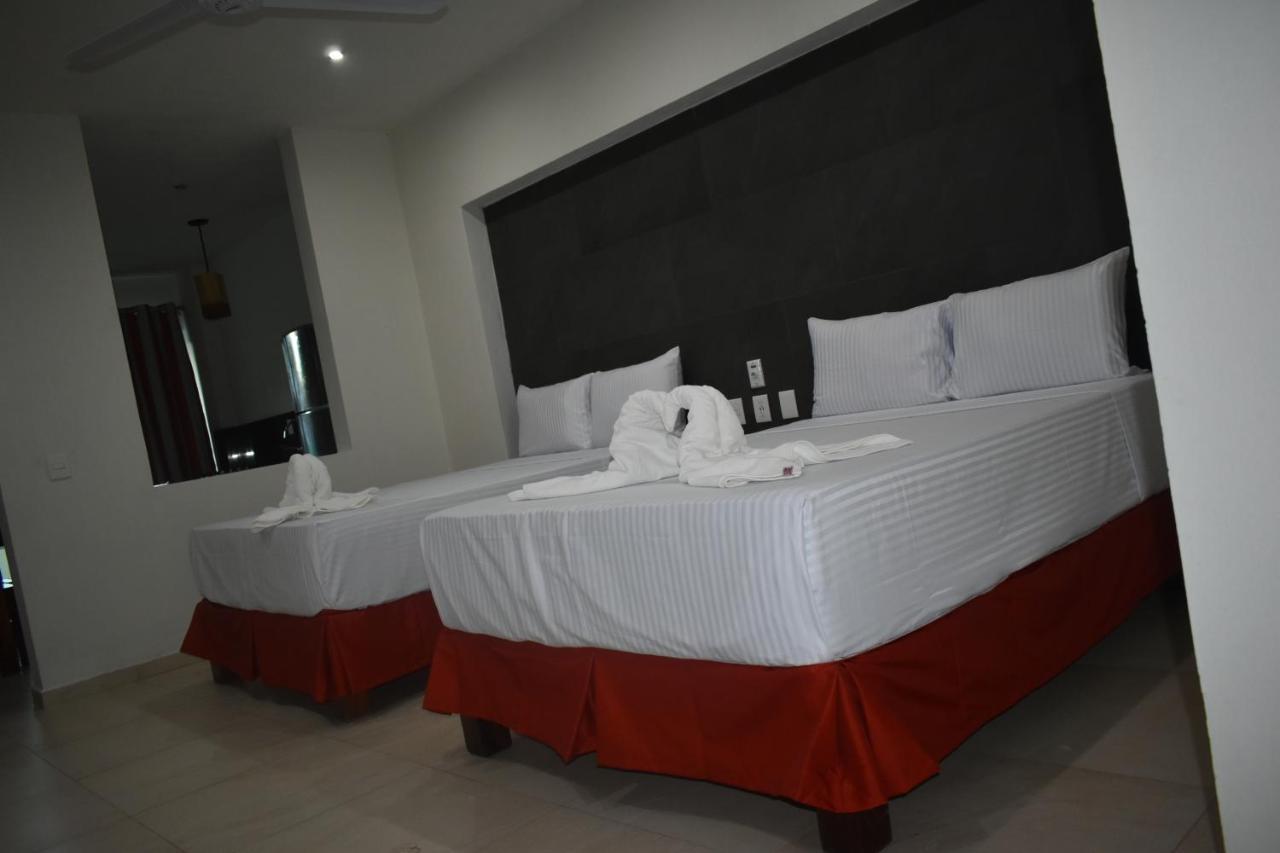 Malaki Hotel Los Ayala Luaran gambar
