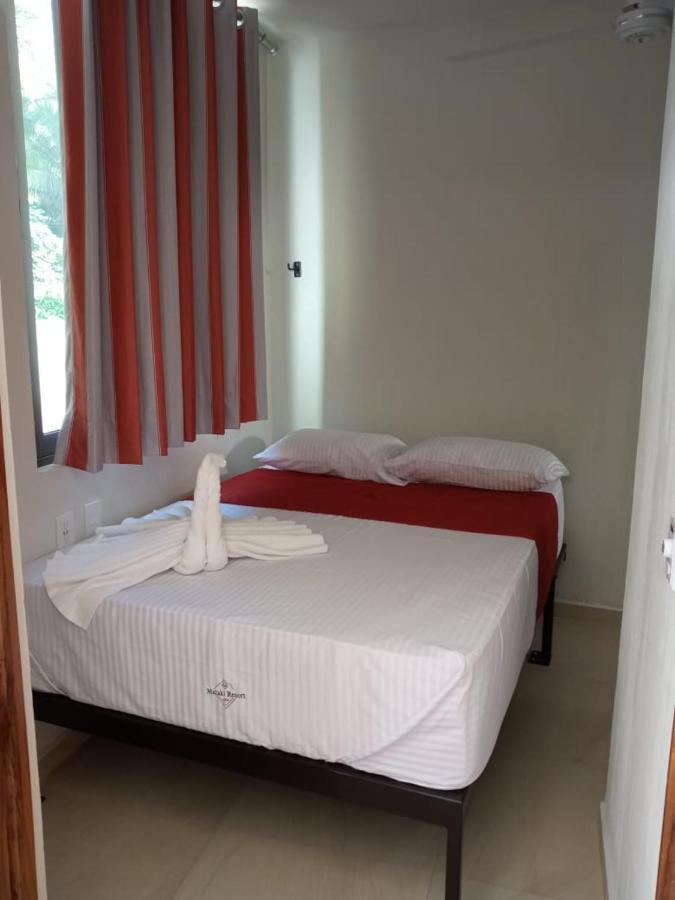 Malaki Hotel Los Ayala Luaran gambar