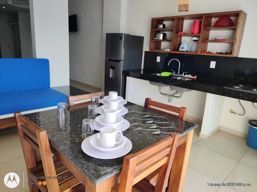 Malaki Hotel Los Ayala Luaran gambar